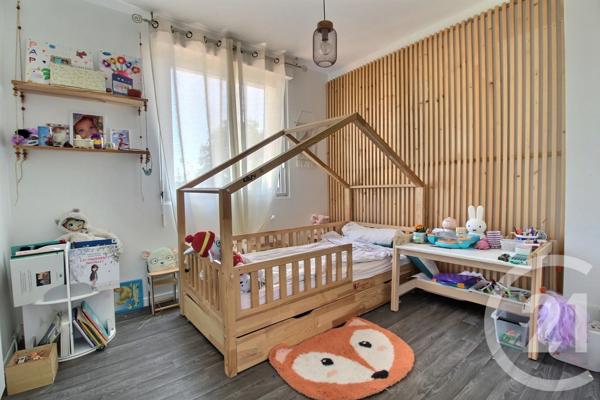 Maison à vendre  6 pièces - 145 m 2   PESSAC  - 33