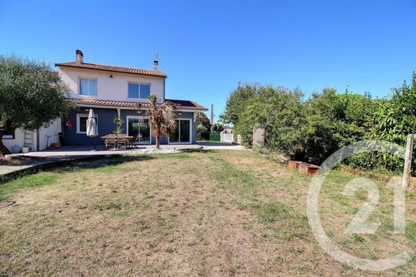 Maison à vendre  6 pièces - 145 m 2   PESSAC  - 33