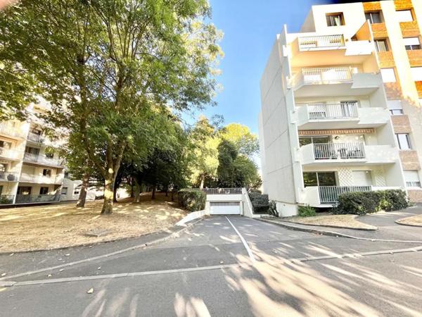 Parking / Box à vendre à Caen (14000)