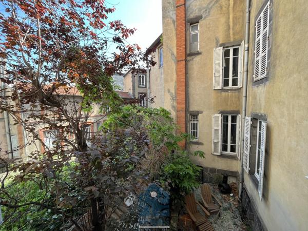 Maison 8 pièce(s) 5 chambre(s) 226.41 m²