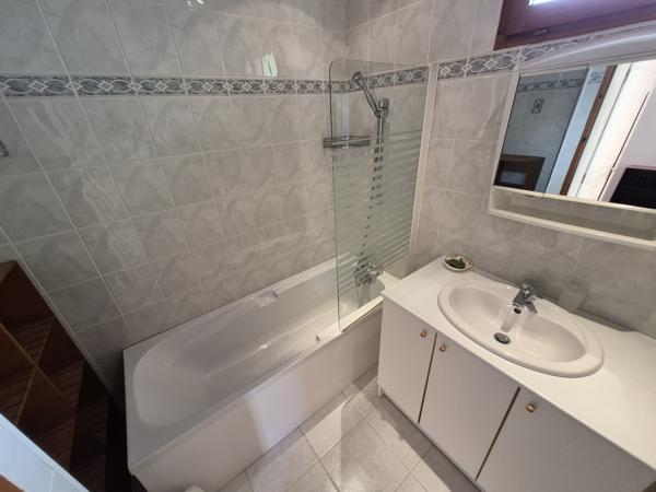 Maison d'architecte de 200 m² édifiée sur un terrain de 1793 m² Détails des diagnostics énergétiques