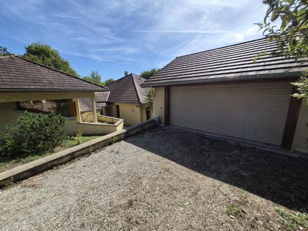 Maison d'architecte de 200 m² édifiée sur un terrain de 1793 m² Détails des diagnostics énergétiques