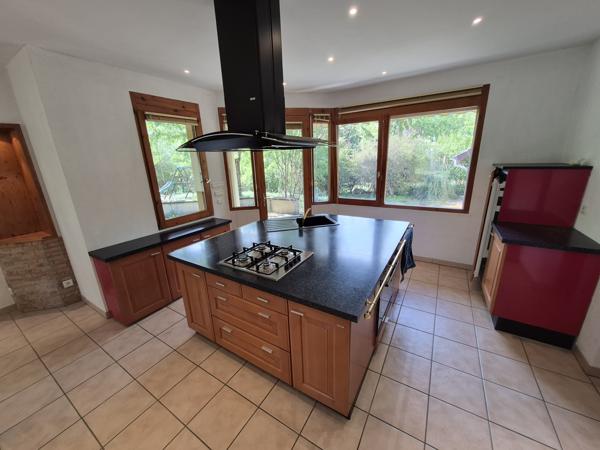 Maison d'architecte de 200 m² édifiée sur un terrain de 1793 m² Détails des diagnostics énergétiques