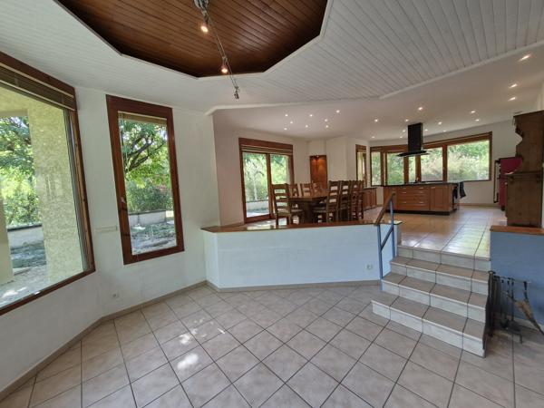 Maison d'architecte de 200 m² édifiée sur un terrain de 1793 m² Détails des diagnostics énergétiques
