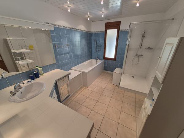 Maison d'architecte de 200 m² édifiée sur un terrain de 1793 m² Détails des diagnostics énergétiques