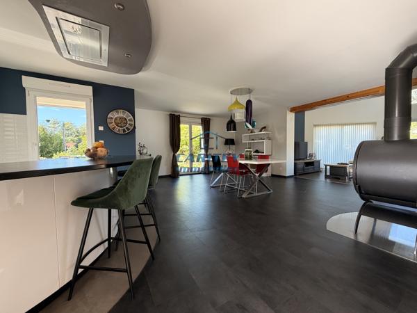 Maison individuelle de 2007 – 126 m² – Plain-pied – Terrain 1 006 m² – Le Val-d’Ajol