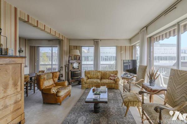 Vente T5 de 113.68 m² avec un très grand balcon