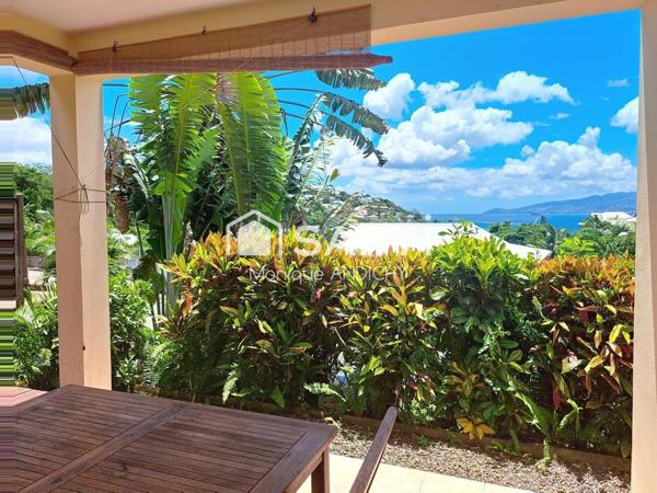 Maison  type F4  sur trois- îlets avec une vue mer magnifique.