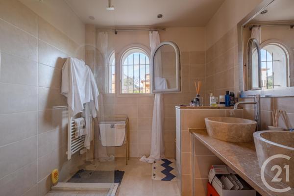 Maison à vendre  7 pièces - 331 m2 STE MAXIME - 83