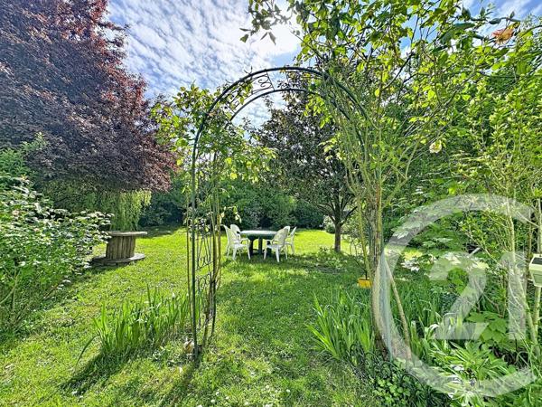 Maison à vendre  7 pièces - 144,05 m 2   VILLEMOMBLE  - 93