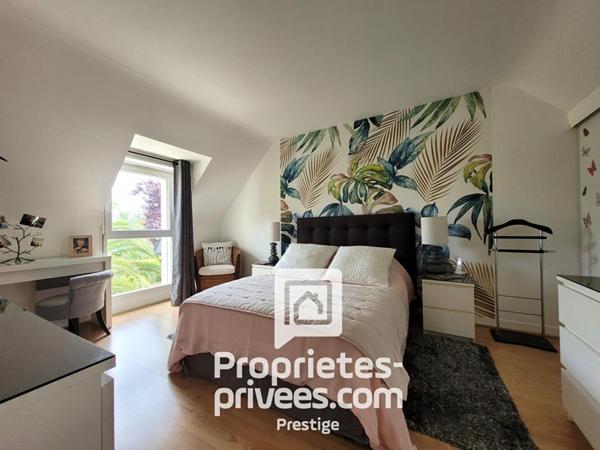 FOUESNANT 29170 - Demeure avec piscine intérieure 4 chambres