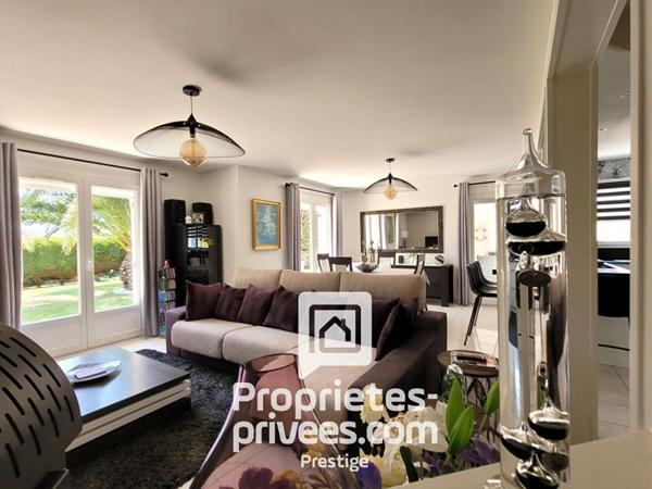 FOUESNANT 29170 - Demeure avec piscine intérieure 4 chambres