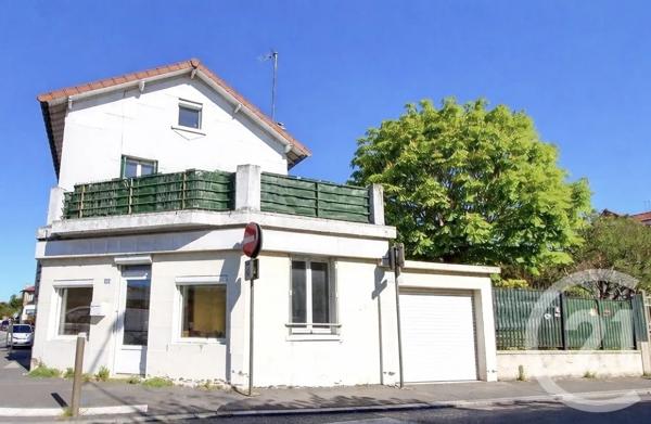 Maison à vendre  6 pièces - 156,43 m 2   LE BLANC MESNIL  - 93