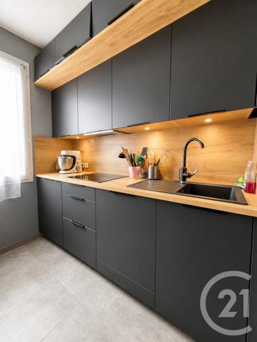 Appartement F3 à vendre  3 pièces - 61,85 m 2   LA PLAINE ST DENIS  - 93