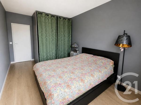 Appartement F3 à vendre  3 pièces - 61,85 m 2   LA PLAINE ST DENIS  - 93
