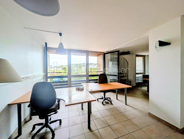 Bureau de 117 m²