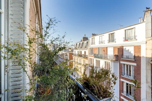 Appartement Paris 18 e - LAMARCK-CAULAINCOURT / RUE FRANCOEUR