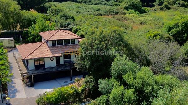 Vente
                Maison170 m² - 6 Pièces -
                    TALMONT SAINT HILAIRE (85440)