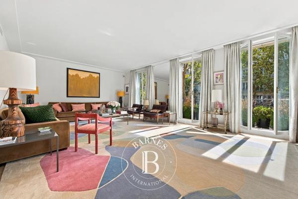 Paris 5ème, Appartement 2 Chambres -  125 m² à vendre