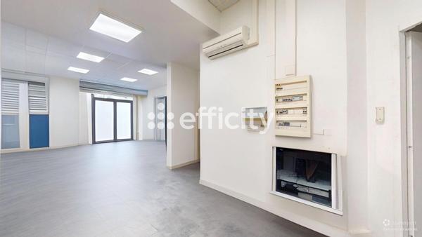 Local Commercial - 135 m² Exclusivité efficity
