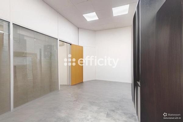 Local Commercial - 135 m² Exclusivité efficity