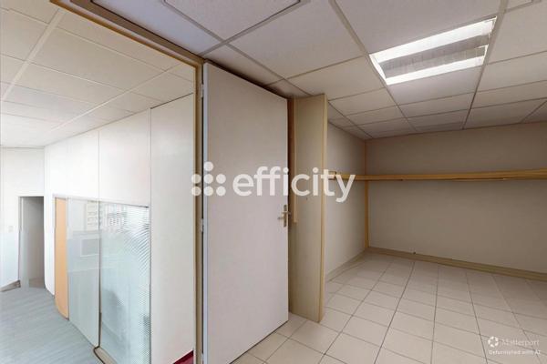 Local Commercial - 135 m² Exclusivité efficity