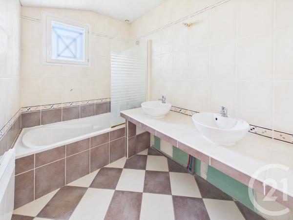 Maison à vendre  4 pièces - 86,39 m 2   CREON  - 33