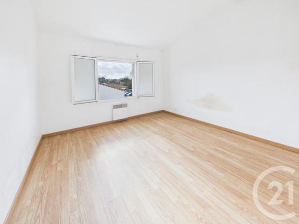 Maison à vendre  4 pièces - 86,39 m 2   CREON  - 33