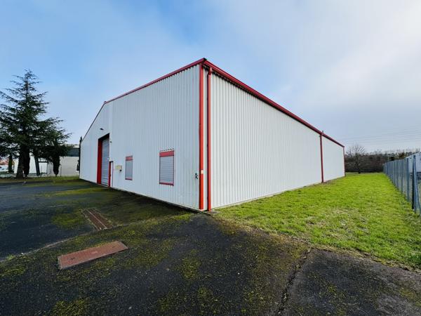 Local d'activité 860 m²
