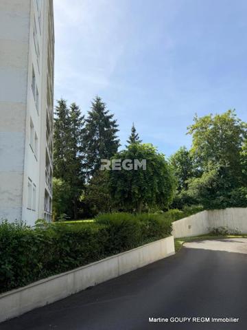 ORLEANS (45) – Quartier Madeleine – Résidence sécurisée - Appartement balcon 77 m² - 4 P. 2 chbres – cellier,