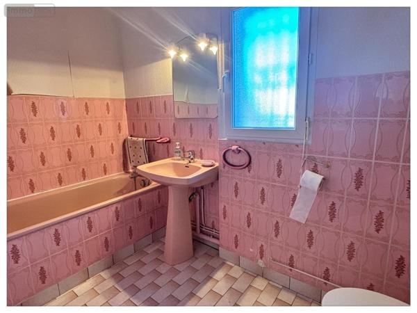 Maison à vendre à Avrillé dans le Maine-et-Loire (49240), ref : 49014-1796