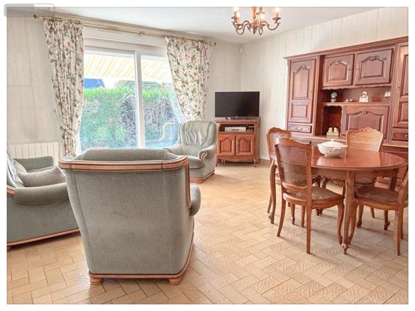 Maison à vendre à Avrillé dans le Maine-et-Loire (49240), ref : 49014-1796