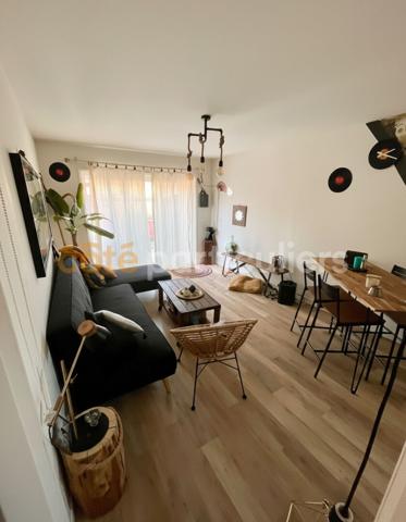 Vente
                Appartement50,1 m² - 3 Pièces -
                    SOULAC SUR MER (33780)