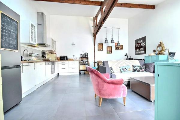 Vente                                                      Maison
                        
                     8 pièces                      171 m2                     à Asnières-sur-Seine