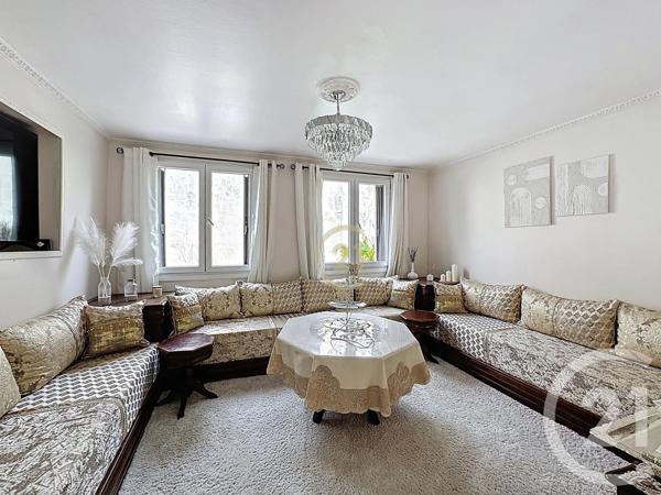 Appartement F3 à vendre  3 pièces - 61,60 m 2   BOBIGNY  - 93