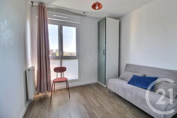 Appartement F3 à vendre  3 pièces - 61,60 m 2   BOBIGNY  - 93
