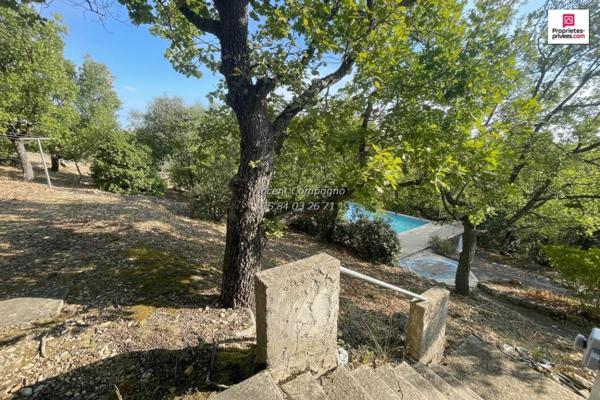 Maison 6 pièces 3 chambres avec piscine, garage et cave