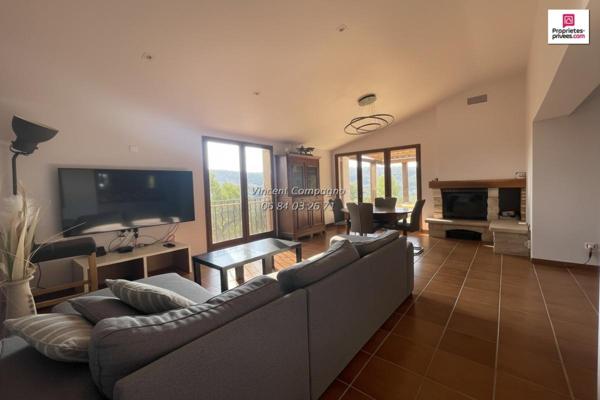 Maison 6 pièces 3 chambres avec piscine, garage et cave