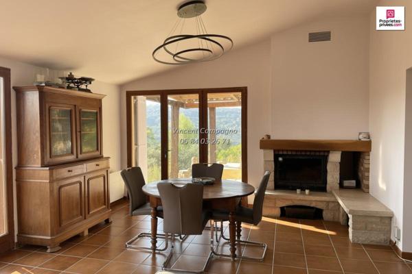 Maison 6 pièces 3 chambres avec piscine, garage et cave