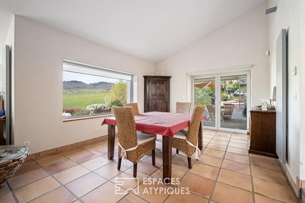 Ancienne tonnellerie avec vue à Pollionnay