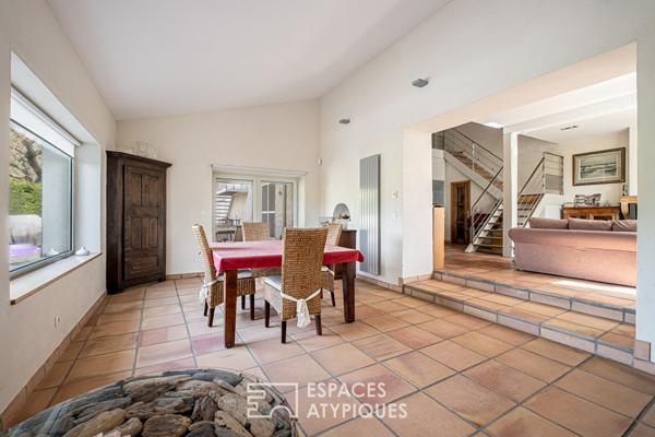 Ancienne tonnellerie avec vue à Pollionnay