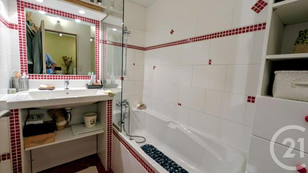 Appartement F2 à vendre  2 pièces - 64,80 m2 AUBENAS - 07