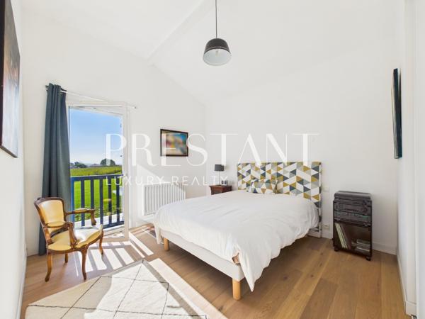 Bidart – Maison contemporaine avec piscine et vue montagne, BIDART