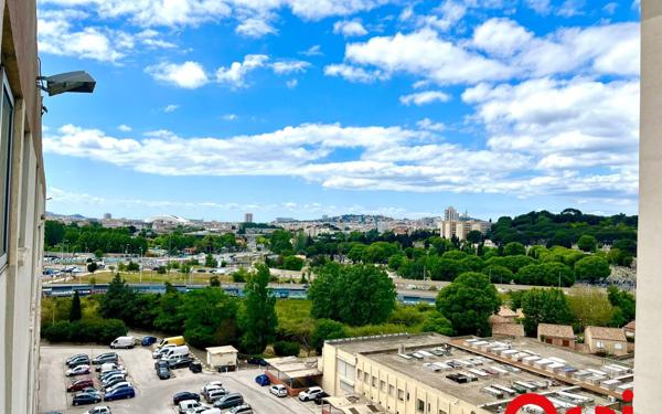 Appartement à vendre    3 pièces • 57,64 m2 Marseille 11