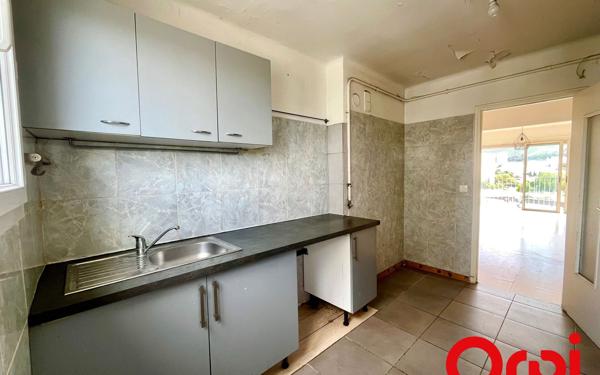 Appartement à vendre    3 pièces • 57,64 m2 Marseille 11