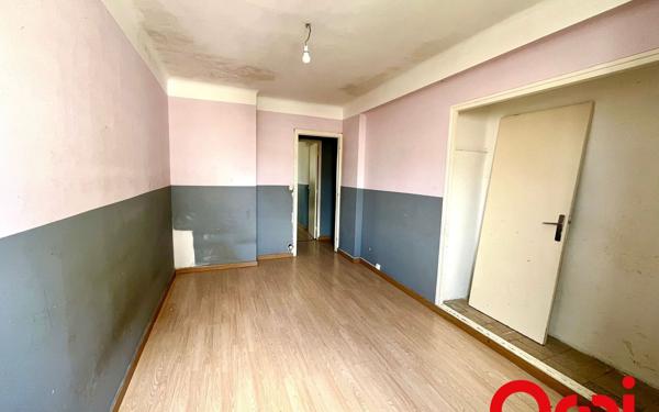 Appartement à vendre    3 pièces • 57,64 m2 Marseille 11
