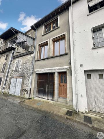 Maison de village avec garage