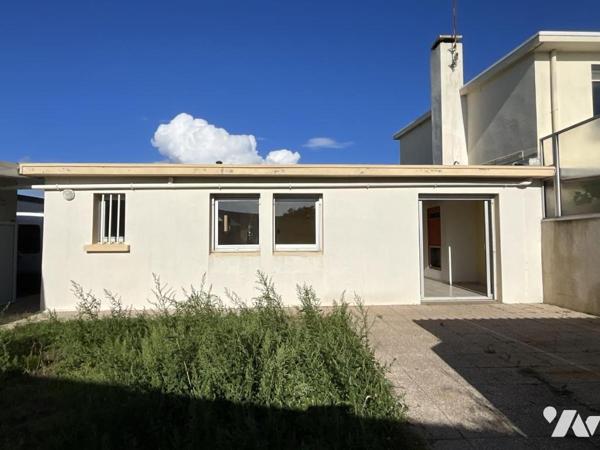 PLOEMEUR - LE FORT BLOQUÉ - Maison de plain pied de 77m² avec dépendance de 20m² la plage à pied