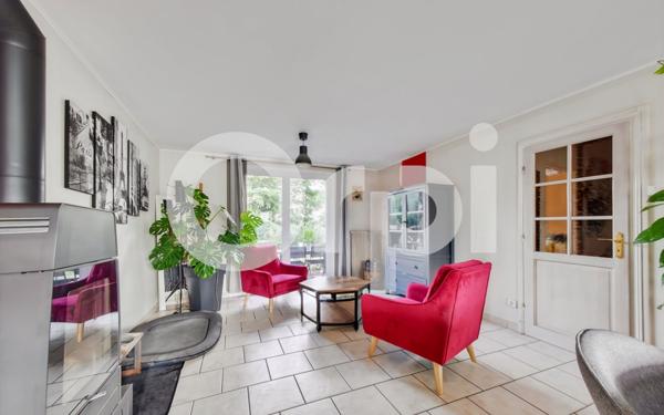 Maison à vendre    6 pièces • 111 m2 Fleurines