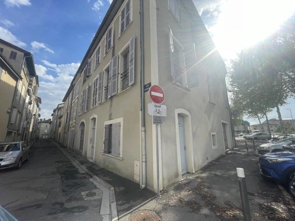 Vente Immeuble 9 pièces 941 m2 à Auch